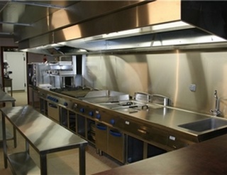 installation_hotte_professionnelle_restaurant